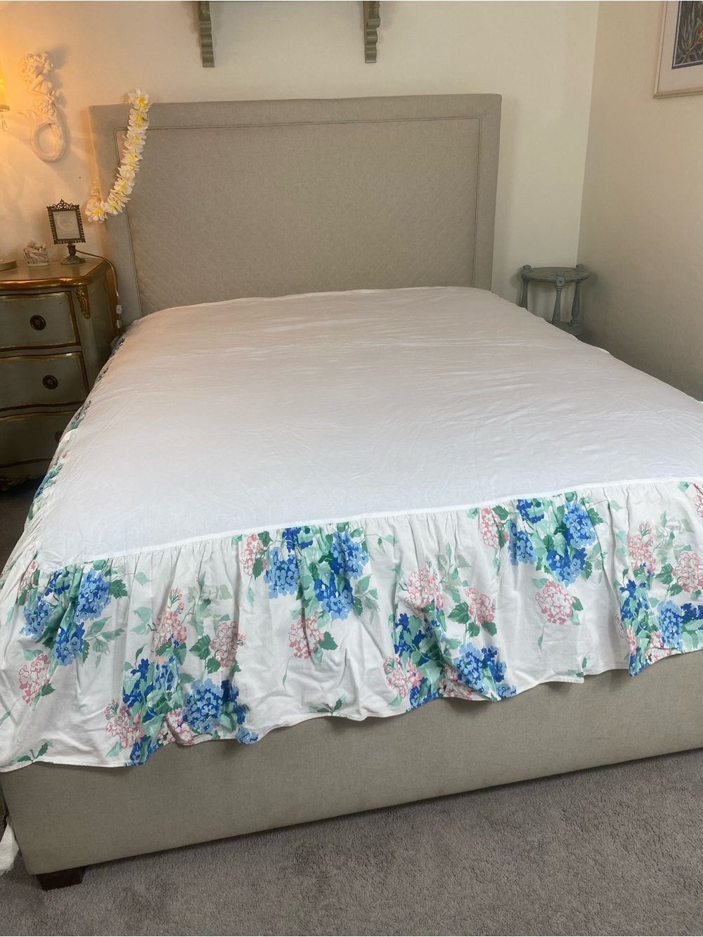 Ralph Lauren Vintage floral Bed skirt with Blue & Pink Floral Ruffle